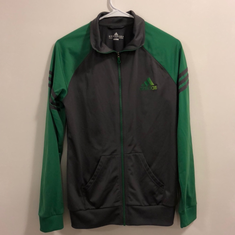 Women adidas track jacket meduim